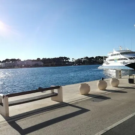In Pore With Swimming Pool Holiday home Porec